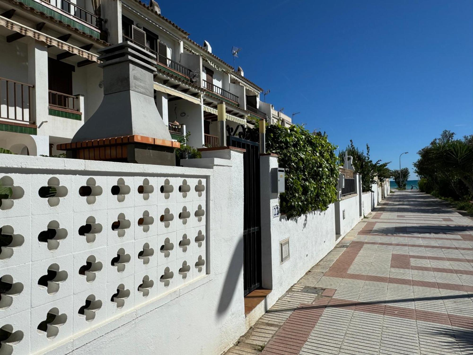 Espectacular Sunny House In The Beach Кунит Экстерьер фото